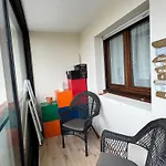 Lumineux Avec Balcon Et Parking à - Fr-1-712-97