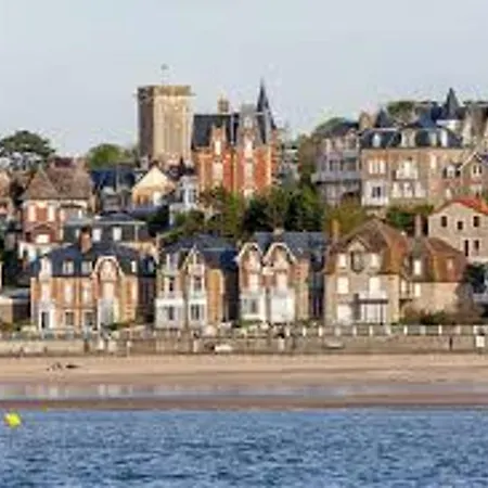 Daire Lumineux Avec Balcon Et Parking A - Fr-1-712-97 *