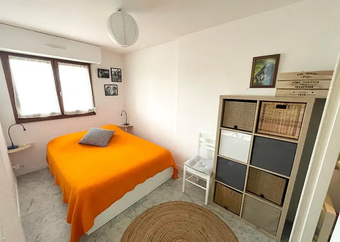 Appartement Lumineux Avec Balcon Et Parking A - Fr-1-712-97 *